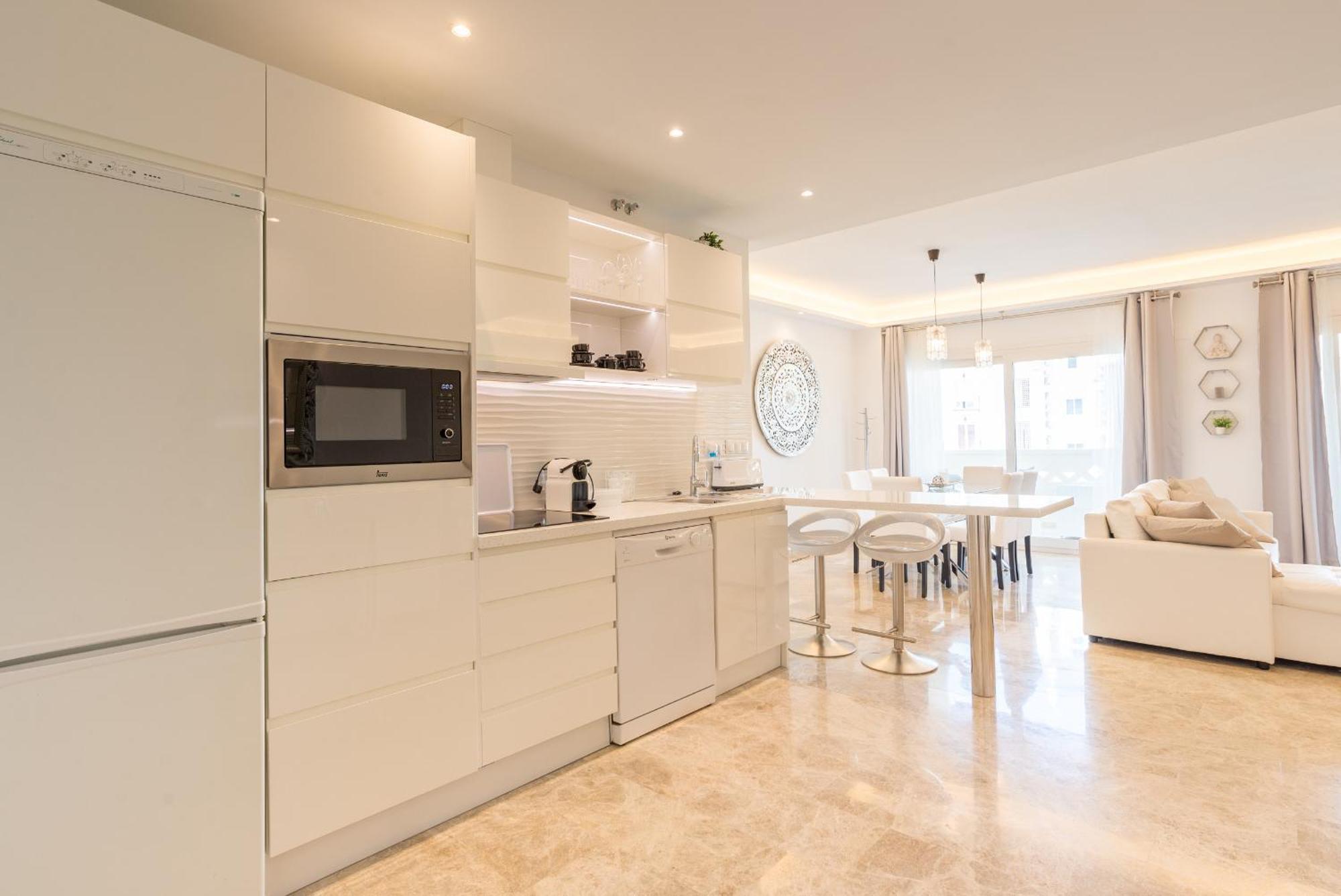 Apartment Saturnodream-4 Min To The Beach-seasonal Pool Torremolinos